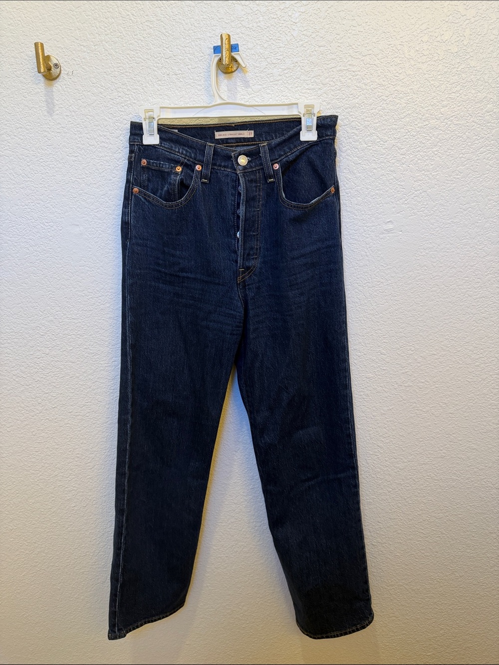 Levis ribcage straight ankle size 27 jeans